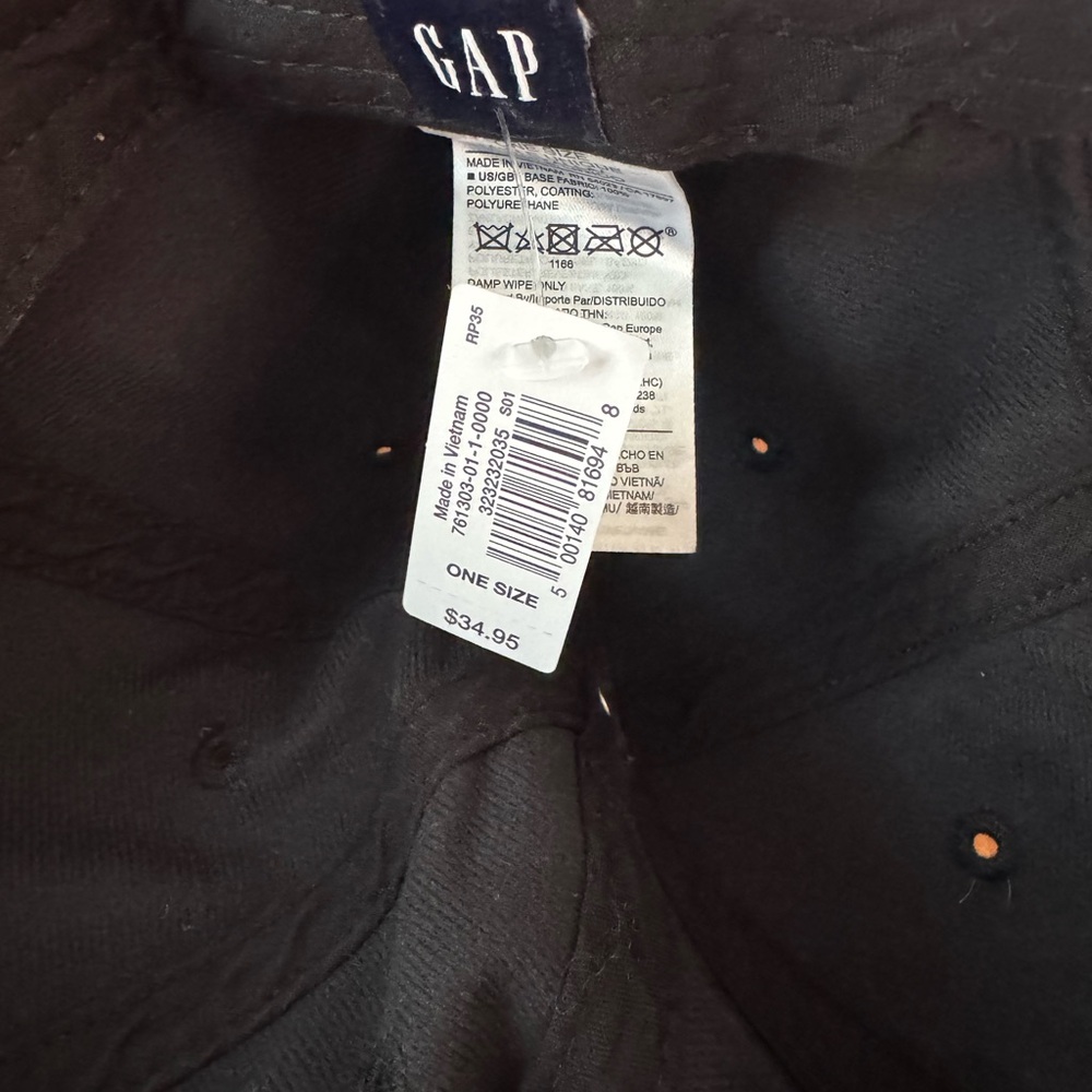 GAP Black Faux Leather Baseball Cap - Picture 3 of 3